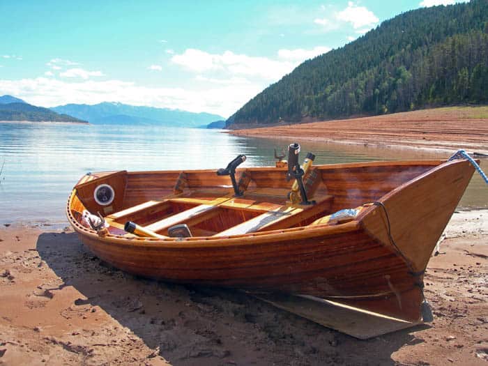 Cedar Boats for Hunting and Fishing Combine Beauty and Strength