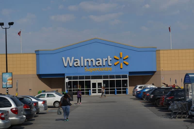 Walmart Pulls AR-15s, Some Shotguns from Stores