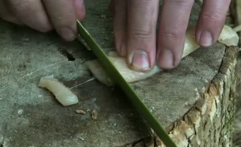 Video: How to Make a Knife Out of Bamboo
