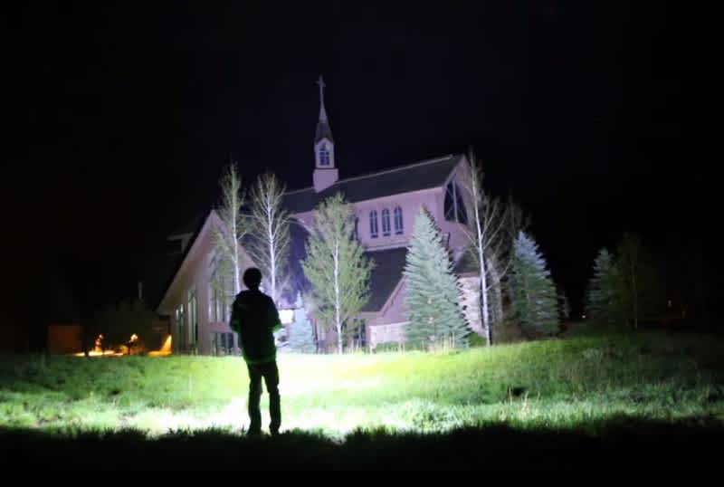 Video: 90,000-lumen “Flashlight” Turns Night into Day