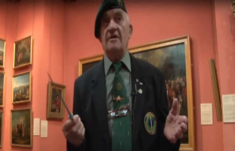 Video: British WW2 Commando Explains Knife Fighting Tactics