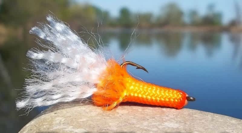 How to Make a Fishing Lure from Paracord and 5 Other Household Objects