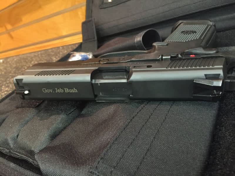 Jeb Bush Tweets Photo of Personal Gun, “America”