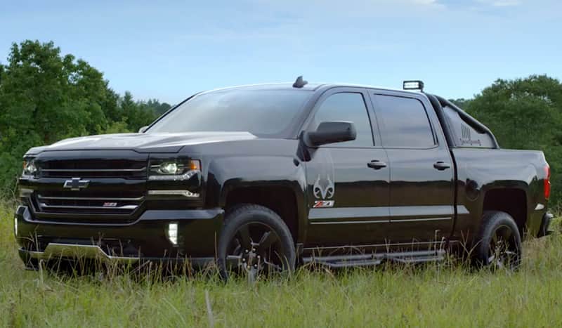 Video: Michael Waddell Introduces the New Silverado Realtree Edition