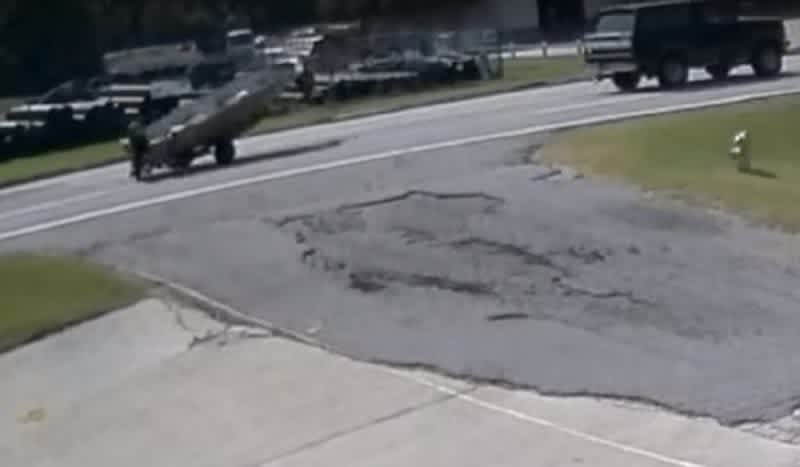 Video: Boat Trailer Comes Loose and Slams into Oncoming Truck