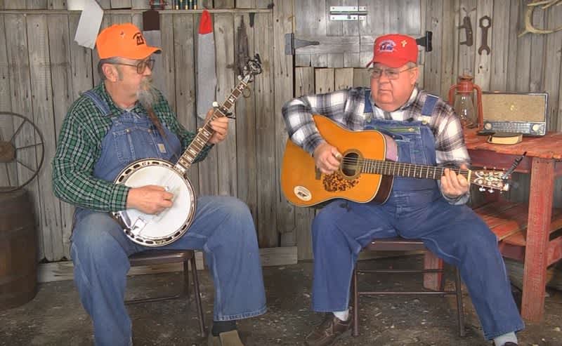 Video: Here’s a Hilarious Redneck Valentine’s Day Song