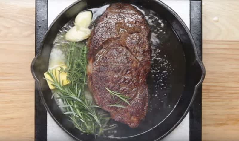 Video: How To Cook With a Cast Iron Skillet