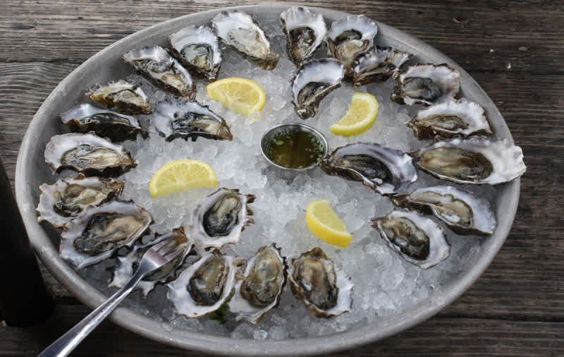 FYI: Raw Oysters Are Still Alive When You Eat Them, In Case You Didn’t Know
