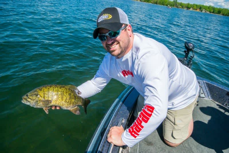 Targeting Spawning Smallmouth Bass – Should It be Legal?