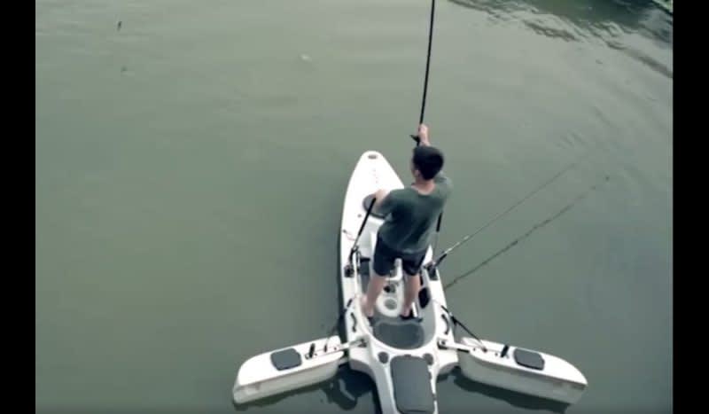 Video: This Standing Fishing Kayak Looks Impressive, Would You