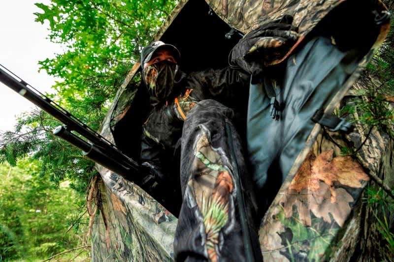 Why Ground Blind Hunters Should Dress Like Johnny Cash