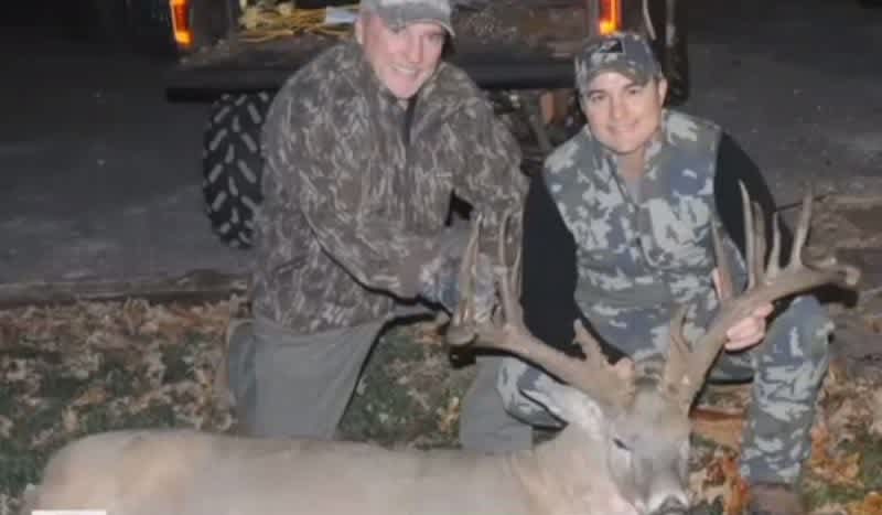 Oklahoma Hunter Bags Potential New State Record 28-Point Buck