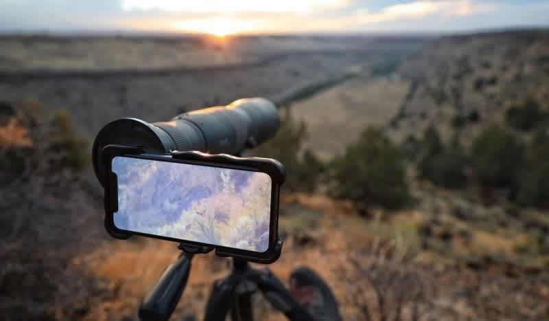 Here Are 5 Must Have Phone Accessories to Pack For Deer Camp