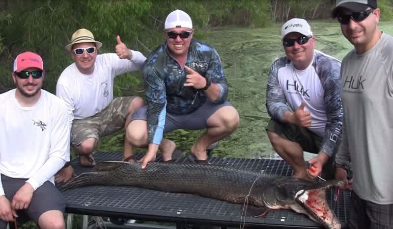 Video: DIY Alligator Gar Bowfishing Trip in Texas