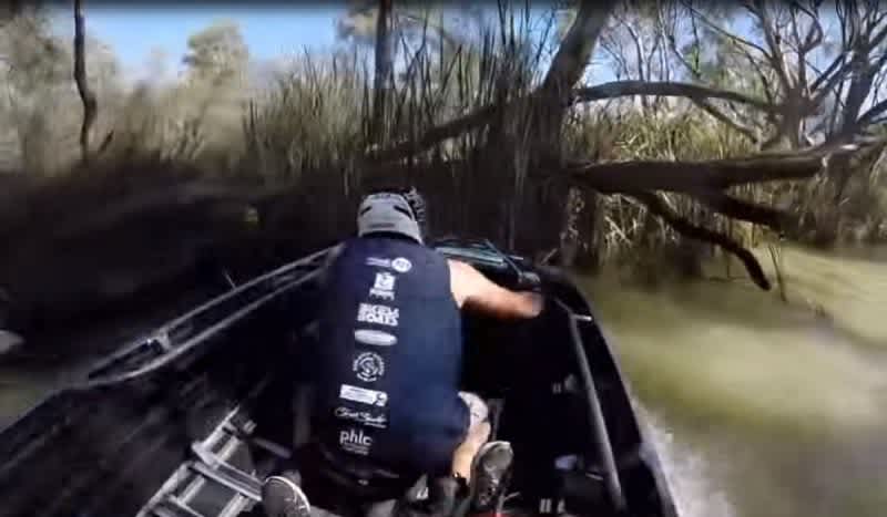 Watch These Boat Racers Crash in the Riverland Dinghy Derby