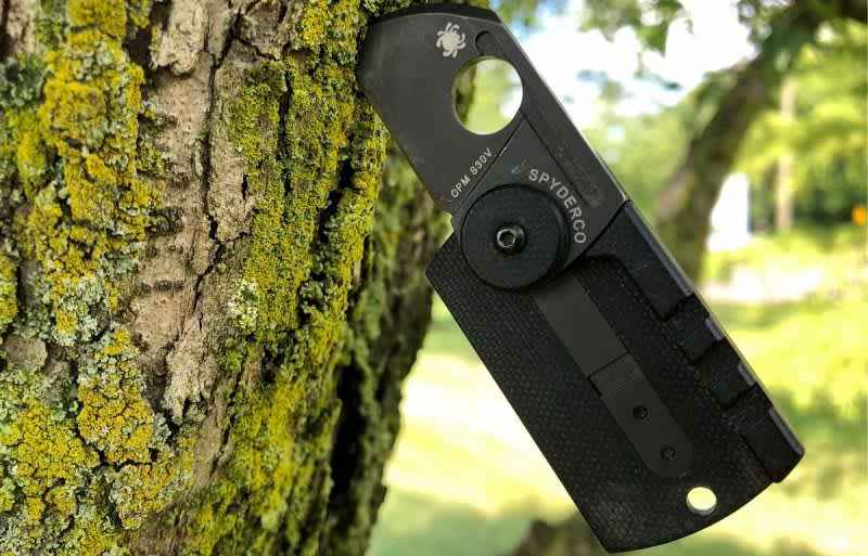 Spyderco Dog Tag Folder is Small Enough, Functional Enough to be Worth Taking Everywhere