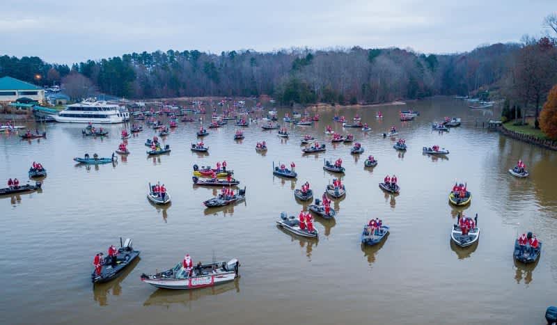 Ugly Stik Hosts World’s Largest Santa Claus Bass Fishing Tournament, Raises Over $15K for Toys for Tots