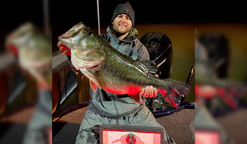 Texas Angler Reels in Second Toyota ShareLunker Legacy Class Largemouth Bass of 2021