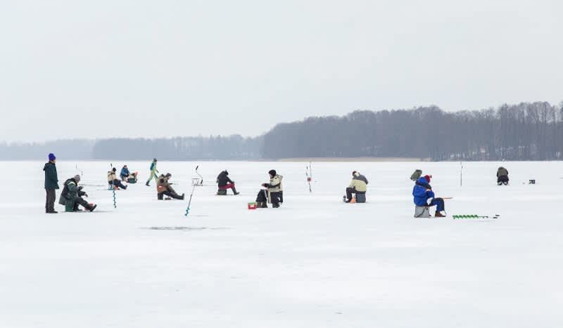 Michigan Restaurant Boasts New Food Delivery Service for Ice Fishermen