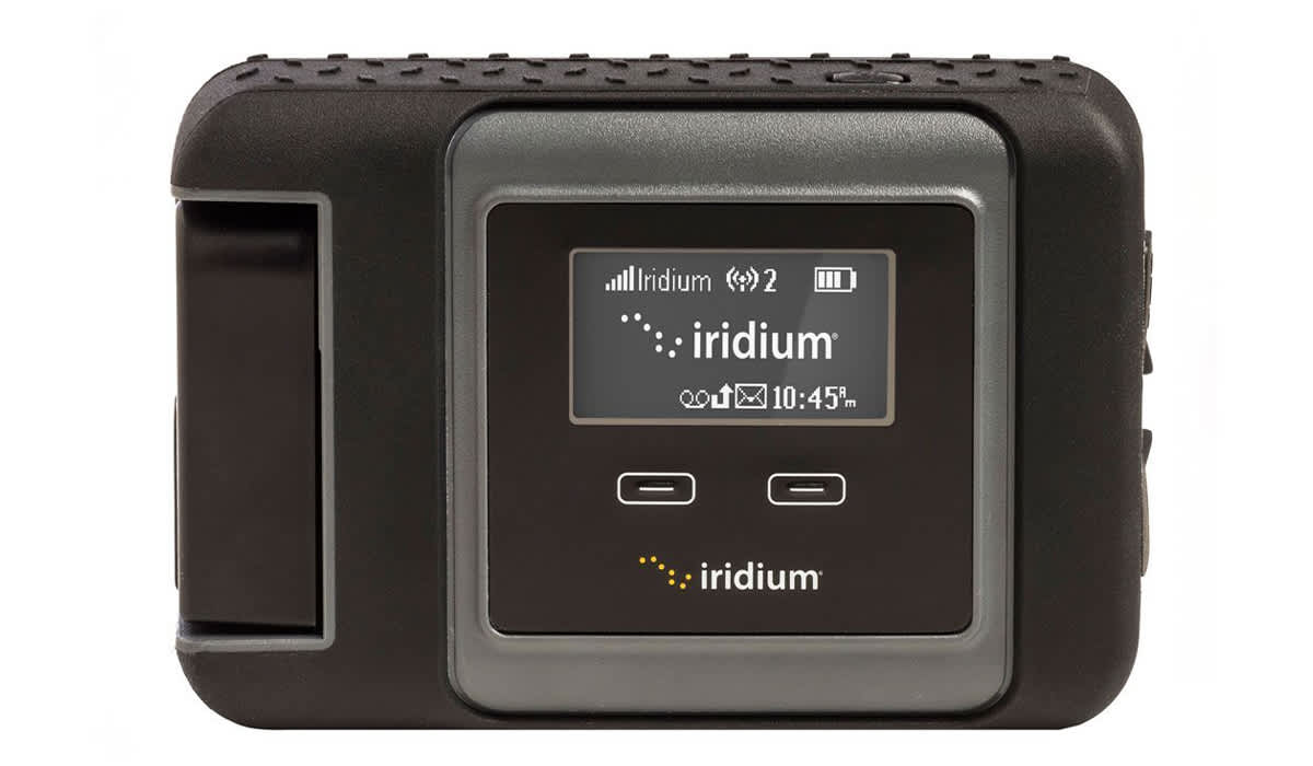 BlueCosmo Iridium GO! Satellite Smartphone Access Point - High Tech Pick