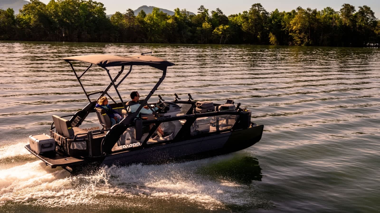 O NOVO barco pontão Sea-Doo Switch Fish 2025