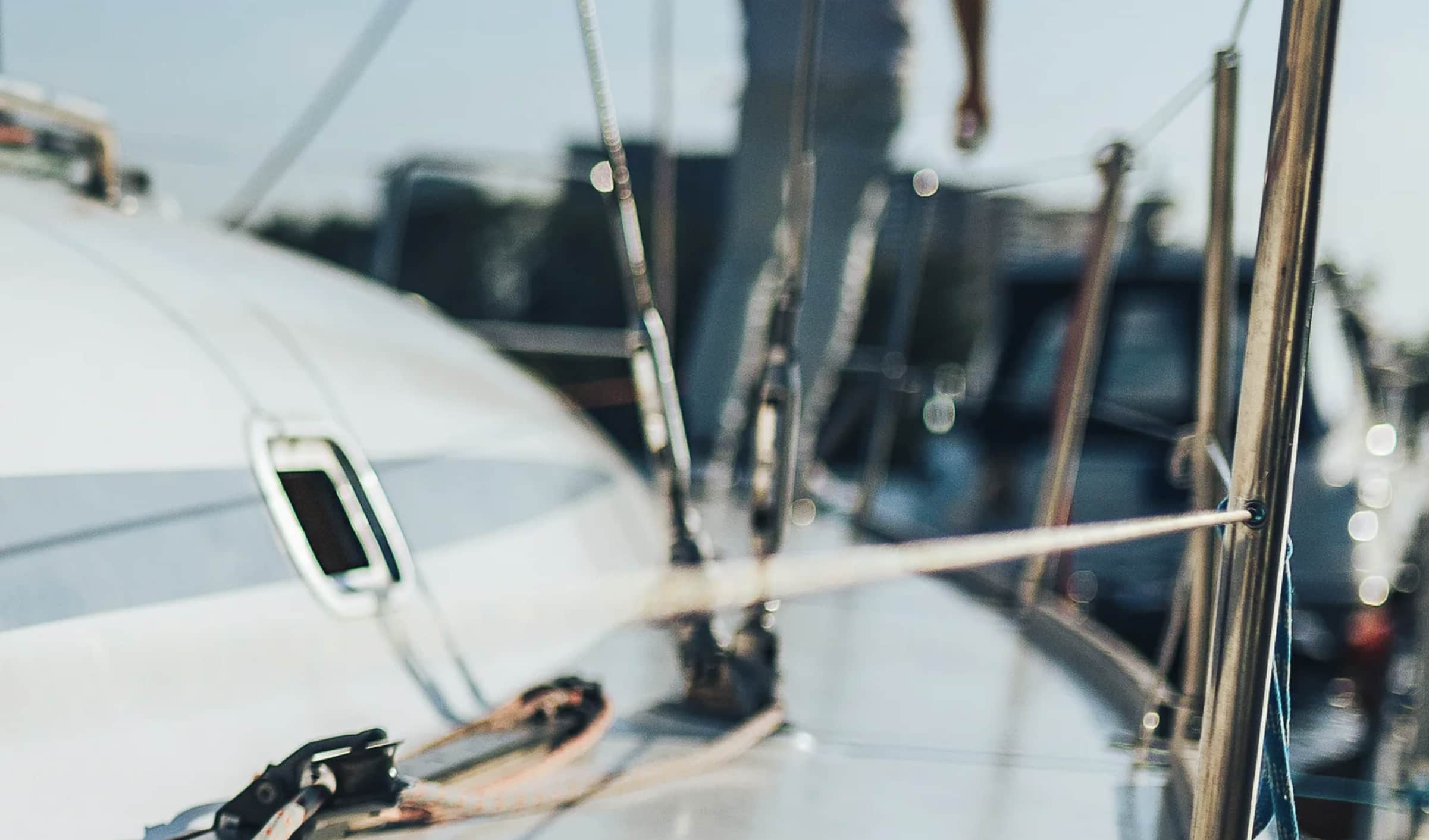 Step-by-Step Non-Skid Boat Deck Cleaning for Safe and Sparkling Surfaces