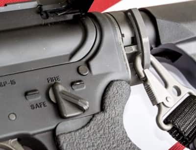 Here you can see the offset safety and sling mount. The sling mount has the loop on both sides, so both parts are fully ambidextrous.