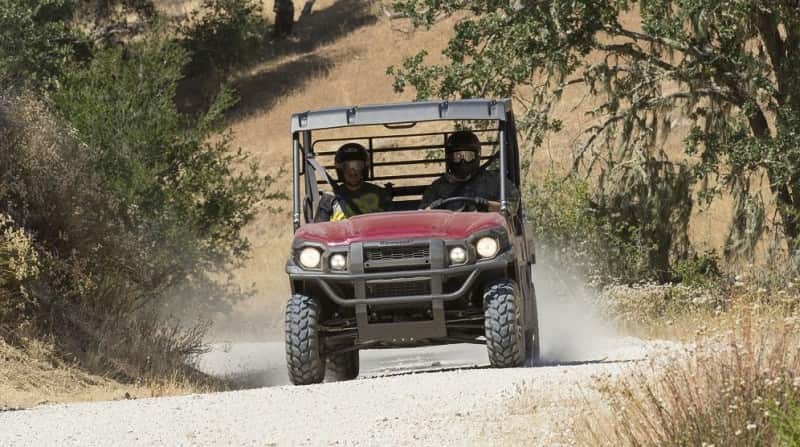 With loads of torque and a 1,000-pound payload and 2,000-pound towing capacity, the Mule PRO-FX can handle any job you can throw at it.