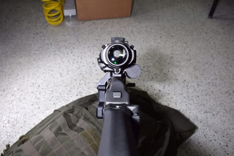The BTO sits low over the receiver, furnishing a comfortable cheekweld. Note that this optic had been attached and removed from several different guns over the course of the day, so its over-bore position was not perfectly set.
