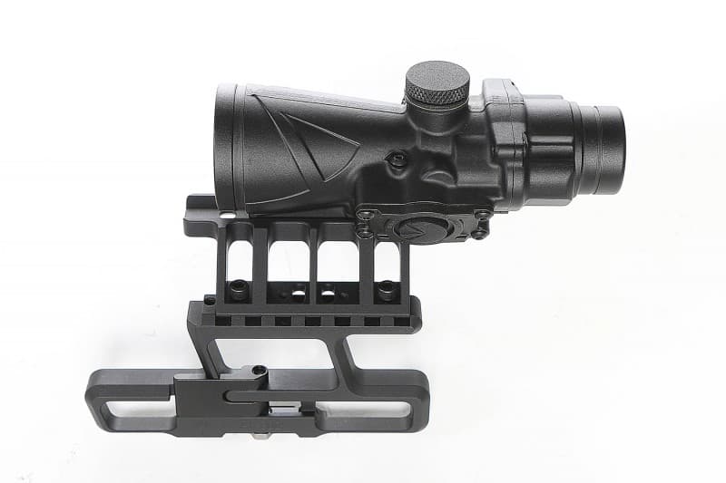 The BTO RS and its mount.