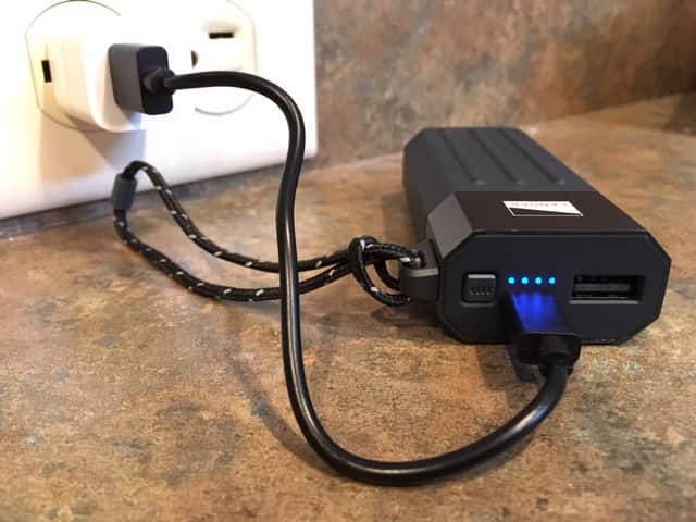 When four LED indicator lights show, the Powerbank is fully charged.
