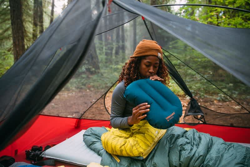 Head Rest: The Best Camp Pillows for a Comfy Night Sleep